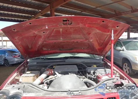 2005 Jeep Grand Cherokee Laredo from USA, damaged, VIN 1J4HR48N05C702898